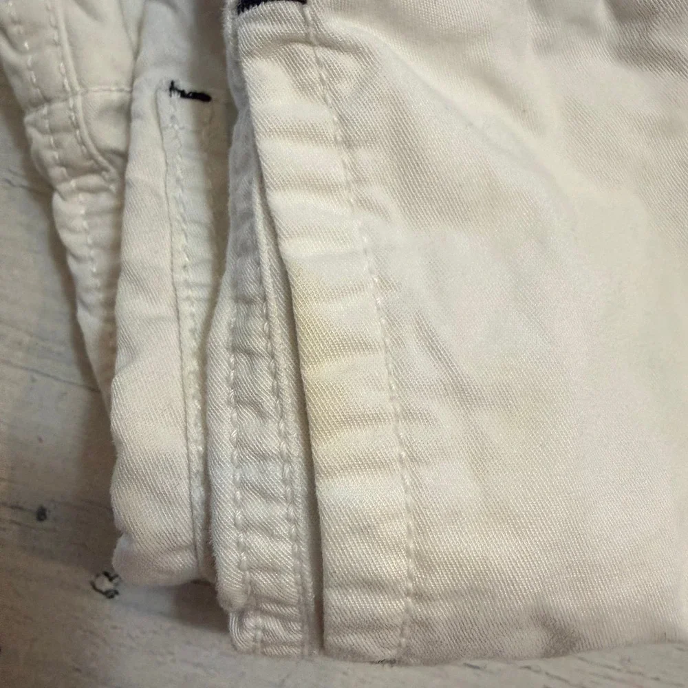 Gymboree‎ boys white pull on chino shorts 2T